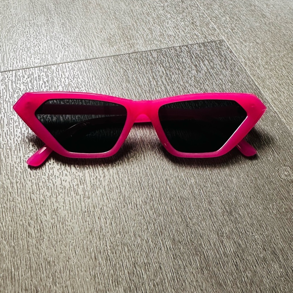Pink Triangle Geometric Retro Cat Eye Sunglasses